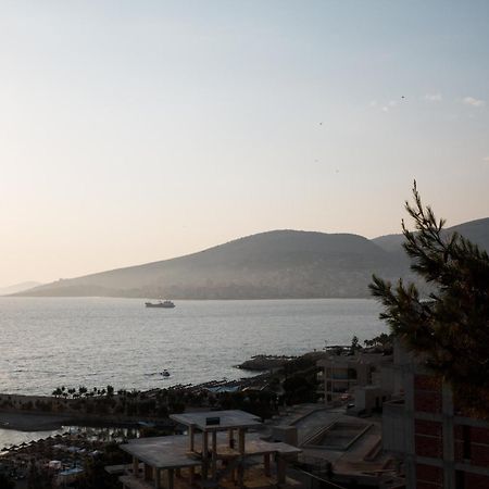 Grand Blue Aparthotel Sarande Exterior photo